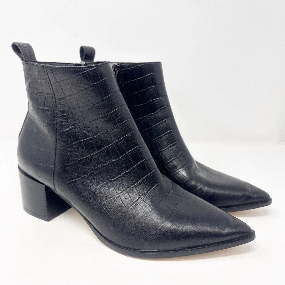 Saks Fifth Avenue Ankle Bootie Sz 7.5M Emerson Croc-embossed Leather Block Heel